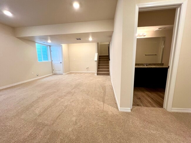Building Photo - 5744 Heathland Terrace