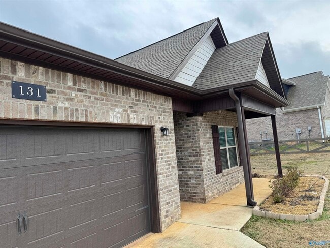 Building Photo - 131 Flintlock Wy