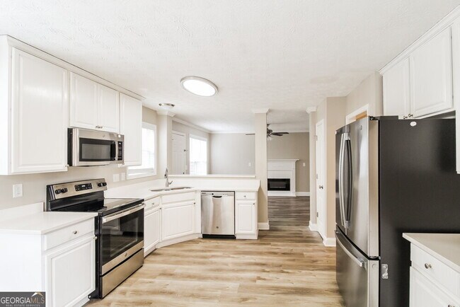 Building Photo - 110 Rosewood Cir