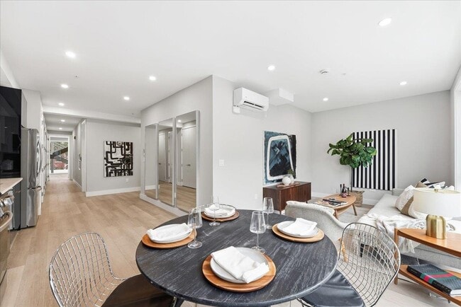 Building Photo - 134 New York Ave