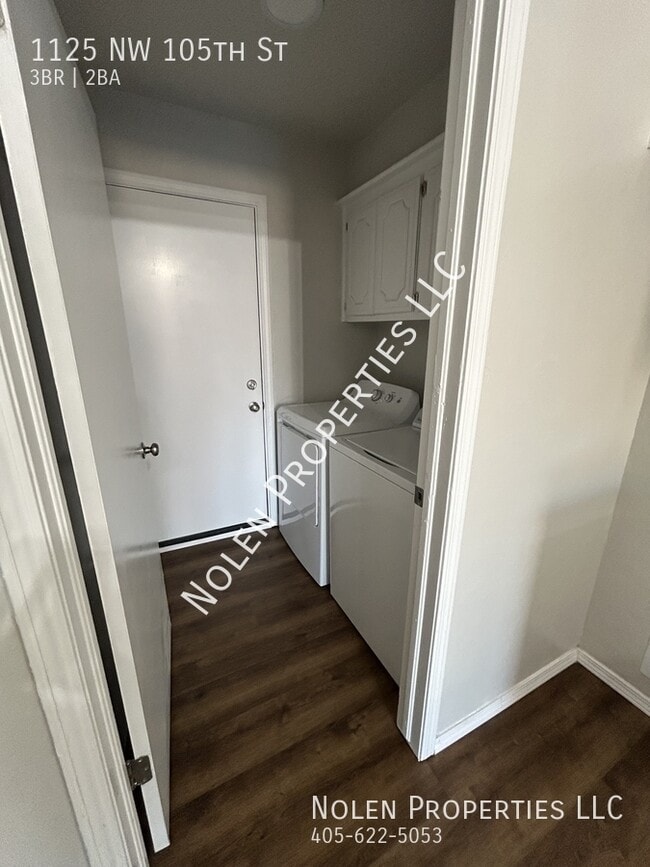 Building Photo - 1125 NW 105th St