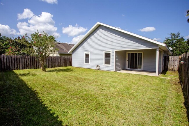 Building Photo - 4938 NW 20th Dr