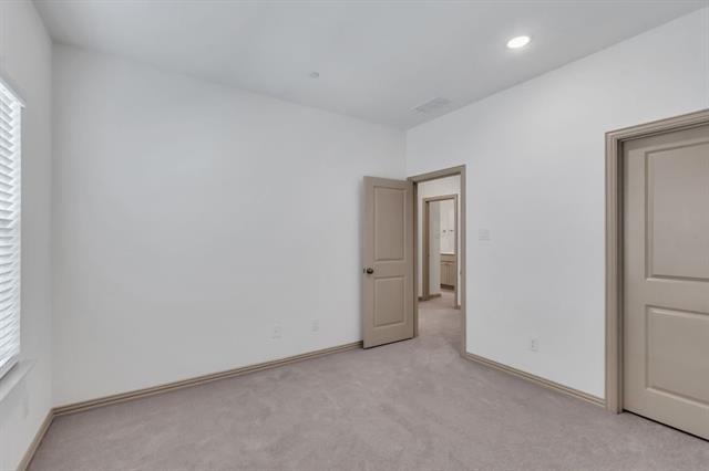 Building Photo - 8894 Scarp Hl Ln