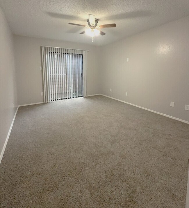 Building Photo - Coming soon Charming newly renovated 3 bedroom 2 bath with a loft In Mesquite!