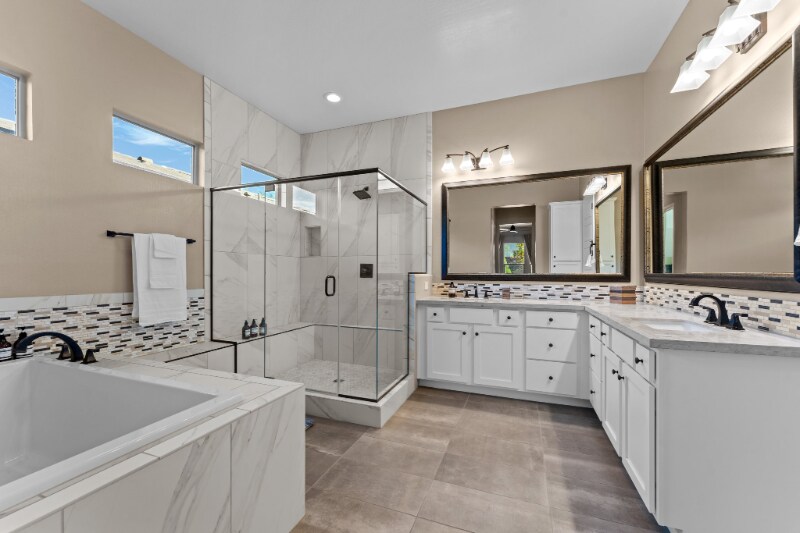 Building Photo - 3925 Gold Ridge Rd