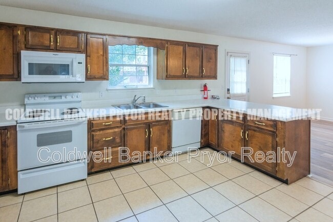 Building Photo - 1240 N Concord Rd