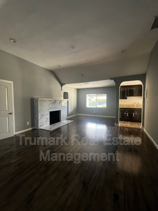 Building Photo - 8409 Wentworth St