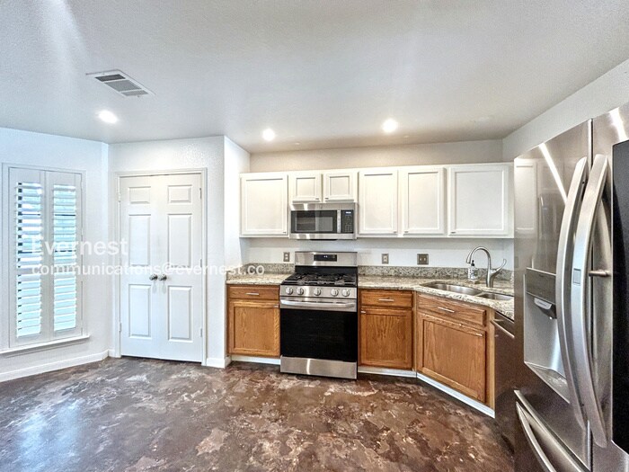 Building Photo - 107 Blue Ridge Trail