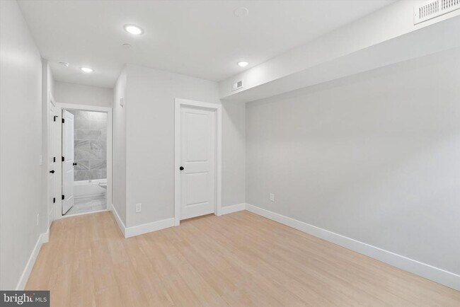 Building Photo - 520 W Susquehanna Ave