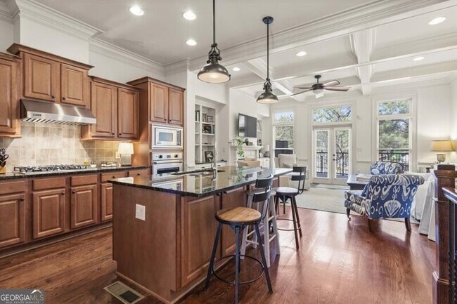 Building Photo - 807 Creekgarden Court