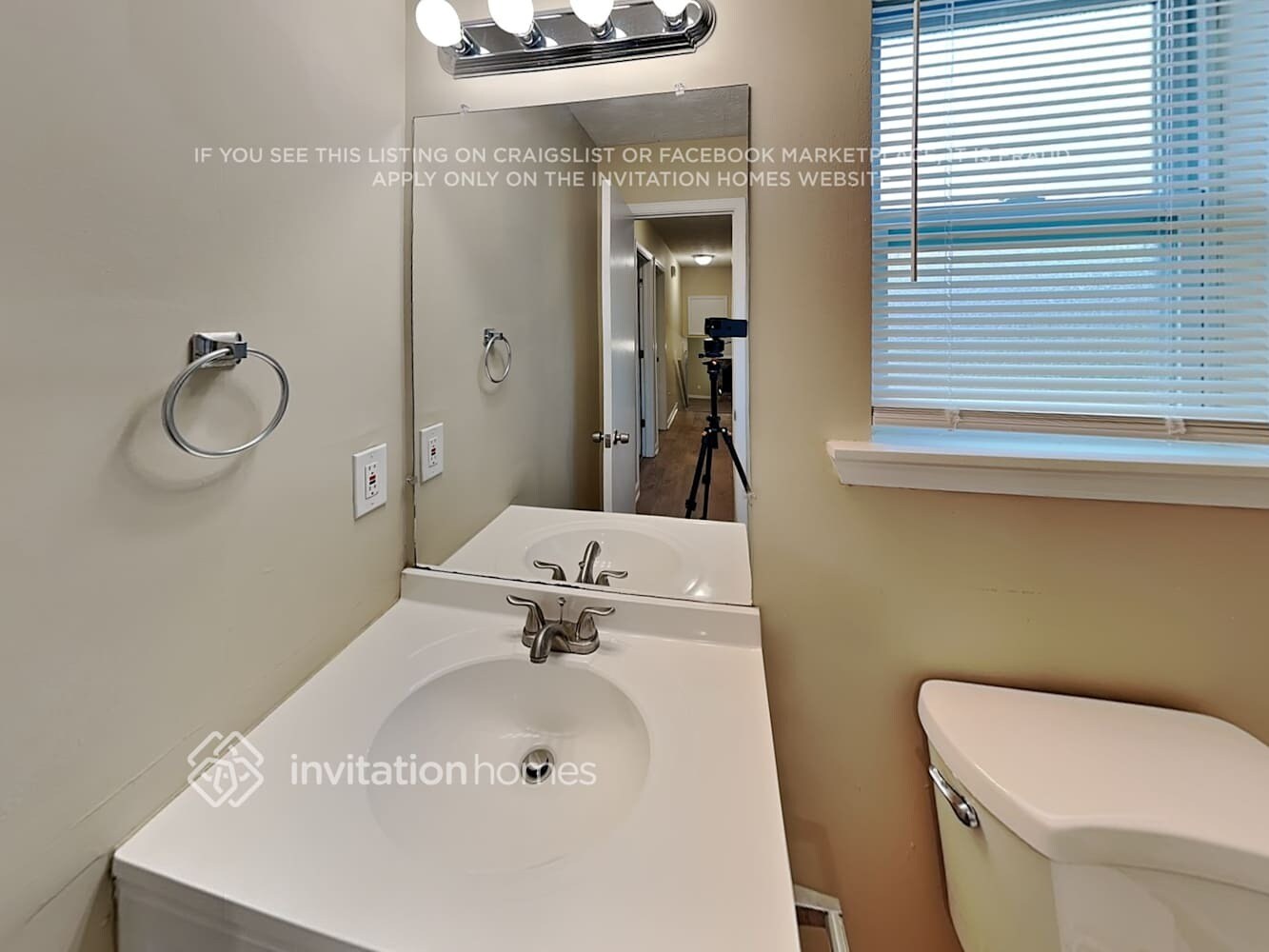 Building Photo - 767 Brooks St