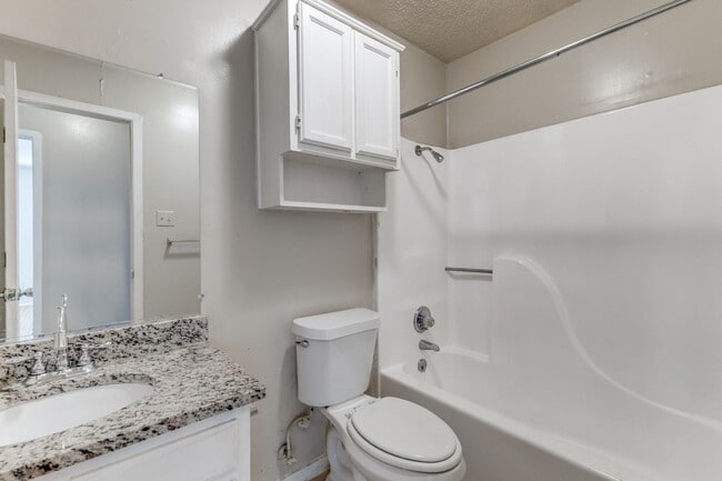 Building Photo - 7406 Amherst Dr