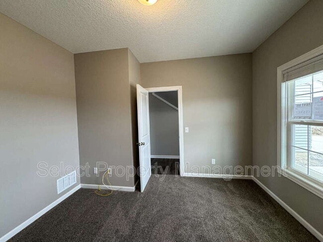 Building Photo - 5378 Broad Fields Cv