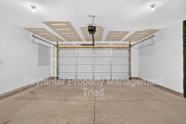 Building Photo - 5109 Black Frst Dr