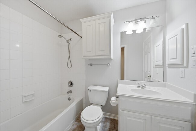 Building Photo - 5531 Cranston Ct
