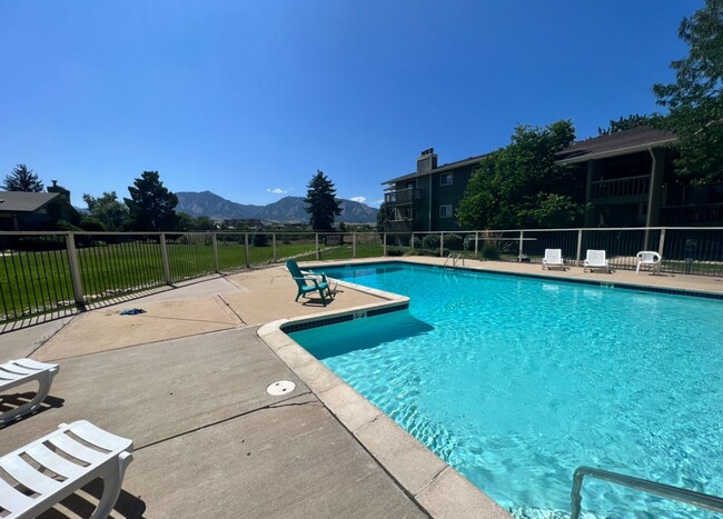 Building Photo - Condo in Boulder