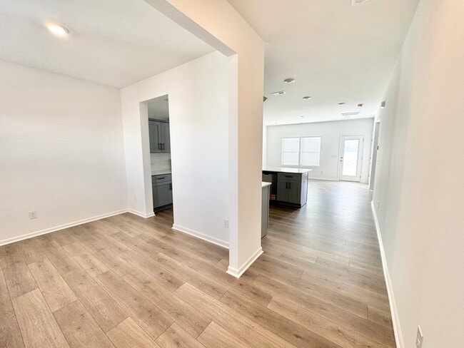 Building Photo - BRAND NEW 3bd/2.5 BATH HOME- Kensington Co...