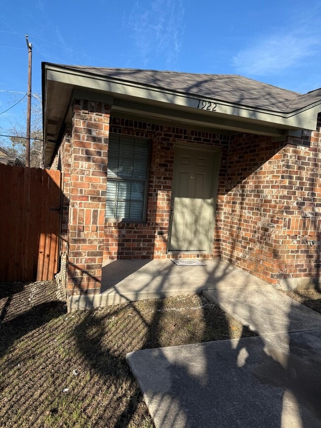 Building Photo - 1920 Galveston Ave