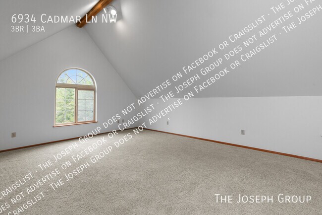 Building Photo - 6934 Cadmar Ln NW