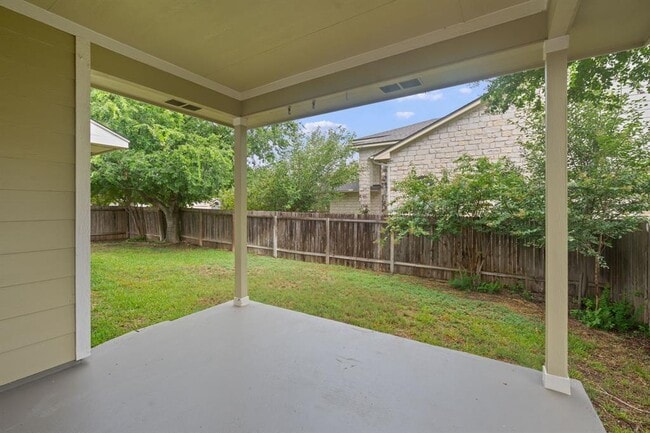 Building Photo - 909 Saba Cove