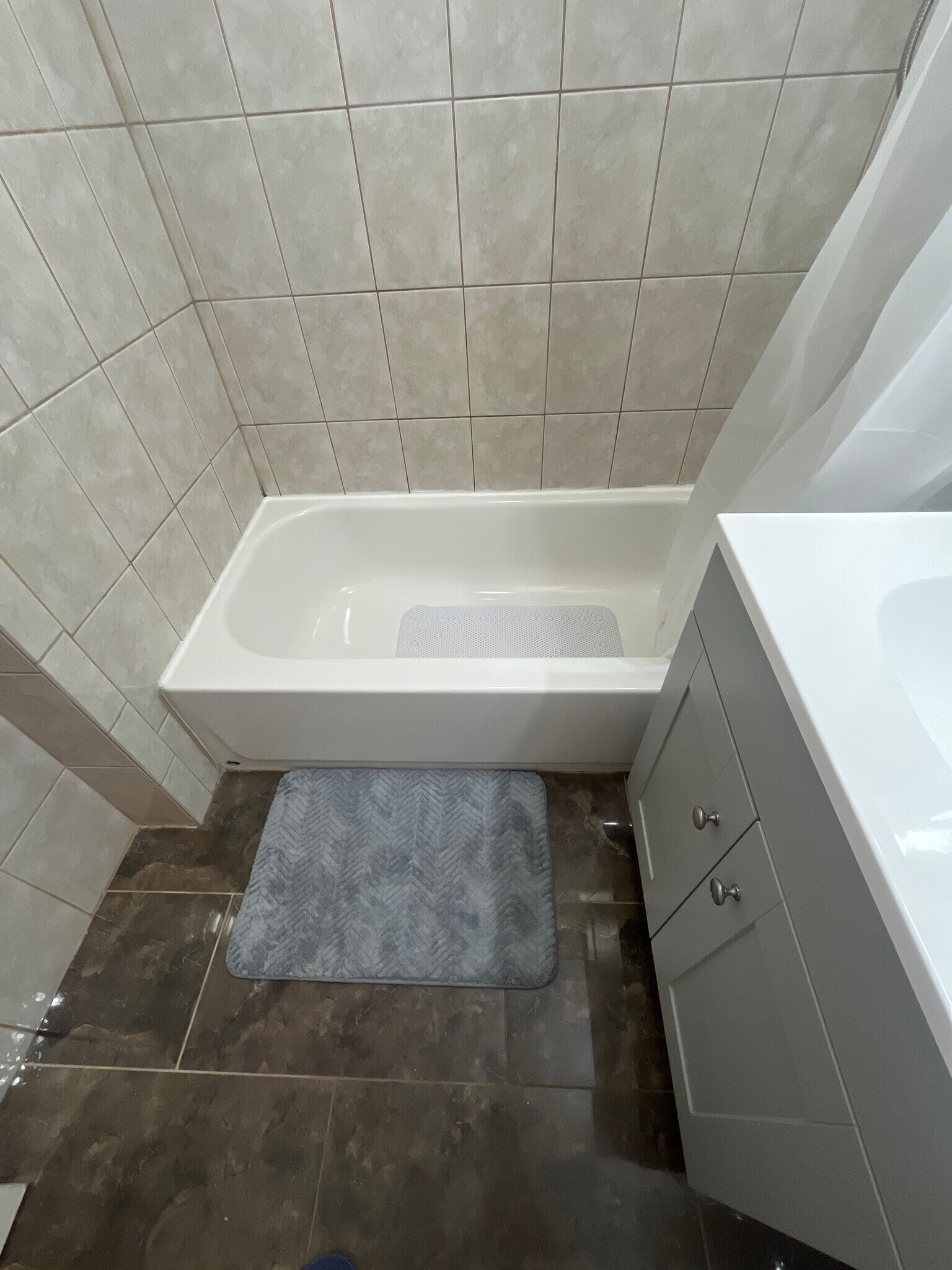 Building Photo - 131 Tolland St