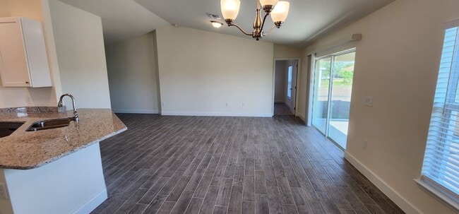 Building Photo - 2513 43rd St SW