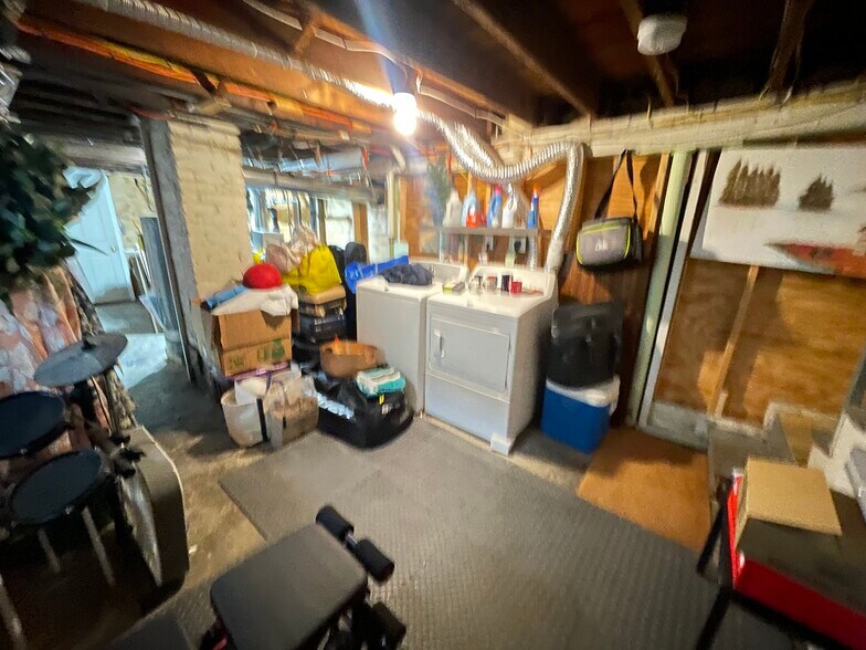 Building Photo - 278 Willis Ave