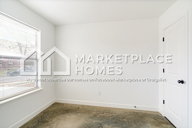 Building Photo - 1373 Cooper St