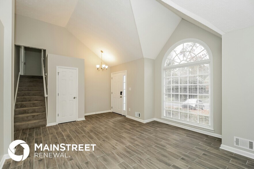 Building Photo - 2079 Winsburg Dr