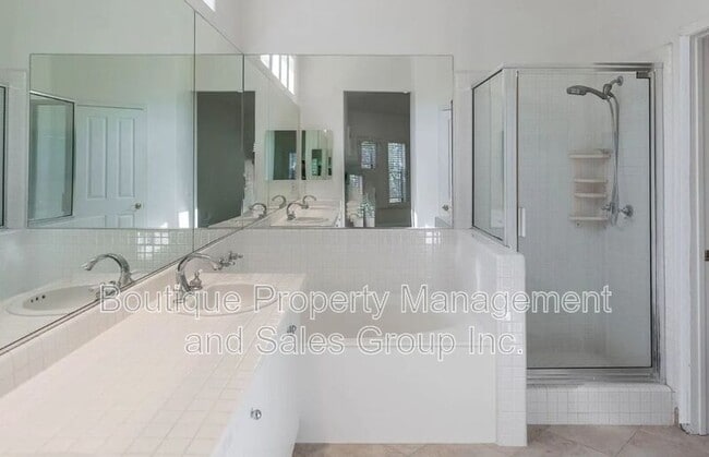 Building Photo - 20 Imperial Aisle