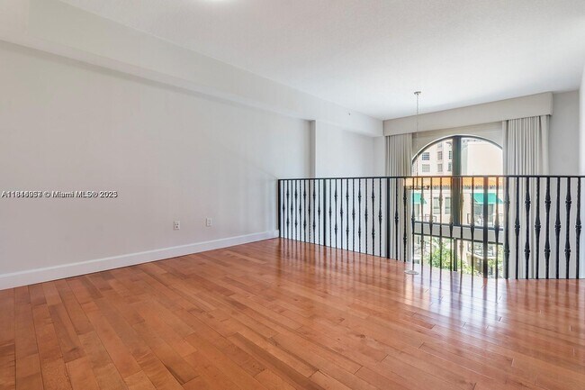 Building Photo - 55 Merrick Way
