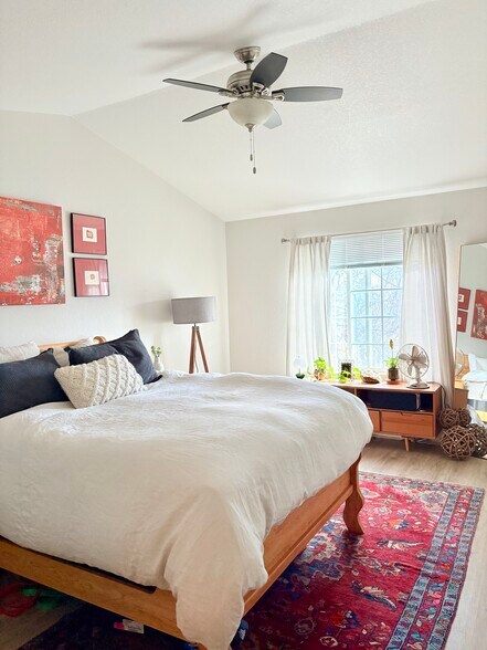 Building Photo - 3002 W Elizabeth St