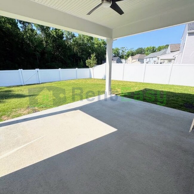 Building Photo - 3829 Longhill Arch
