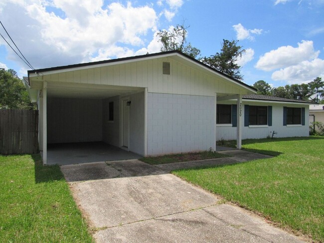 Building Photo - 2020 Figaro Ln