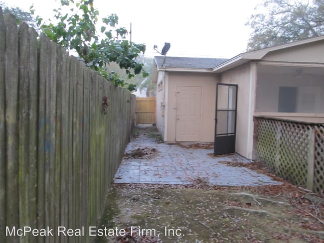 Building Photo - 2 br, 1 bath House - 4225 46TH ST NORTH