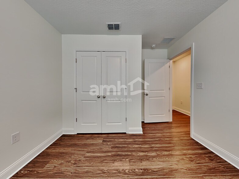Building Photo - 2987 Hill Valley Ln