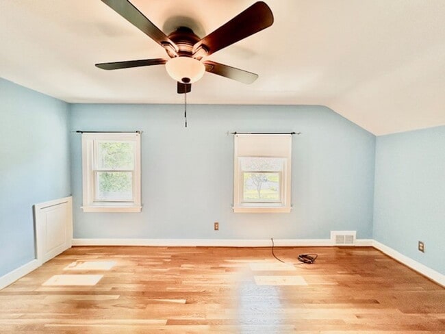 Building Photo - 4523 Gladwyne Dr