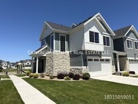 Building Photo - 2774 Lacewood Dr