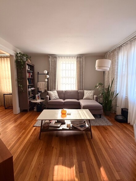 Building Photo - 23 Matchett St