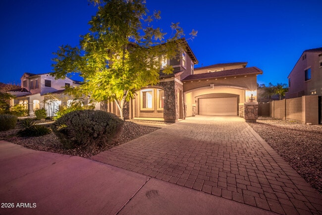 Building Photo - 2681 E Hampton Ln