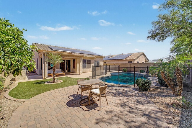 Building Photo - 15923 W Marconi Ave