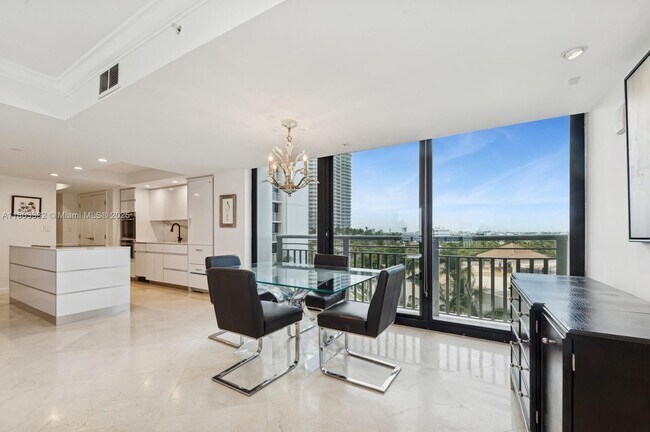 Building Photo - 3000 N Ocean Dr