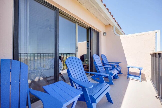 Building Photo - 1733 Sea Fair Dr