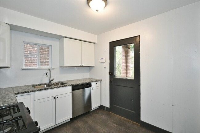 Building Photo - 1404 Marlboro Ave