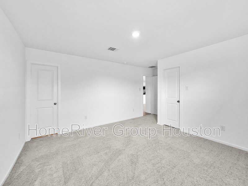 Building Photo - 16492 Blossom Grv Dr