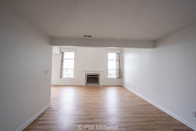 Building Photo - 3822 LimeLight Ln