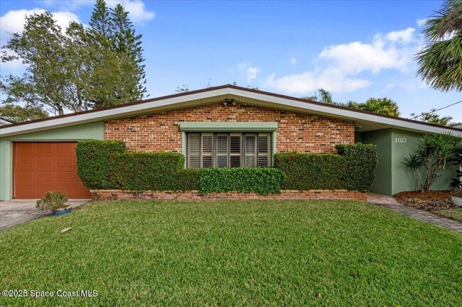 Building Photo - 2175 Barracuda Ave