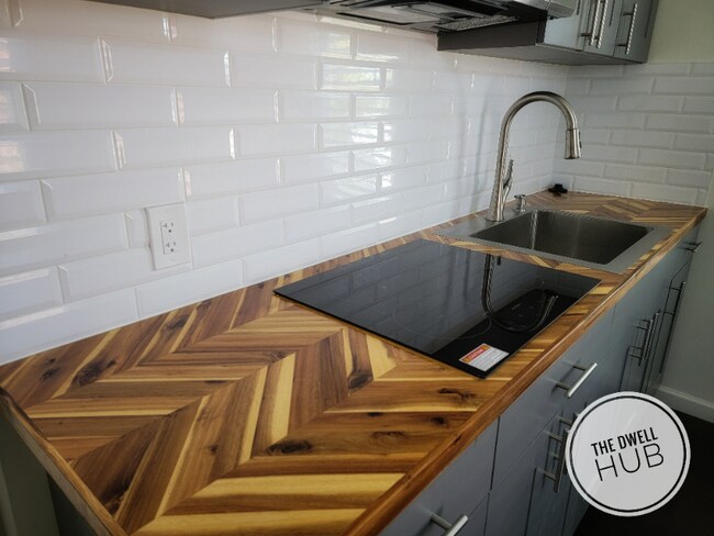 Building Photo - 436 Conger Ave