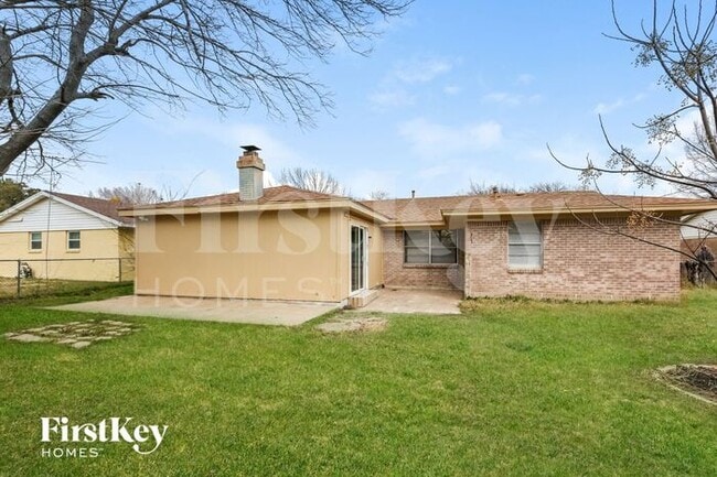 Building Photo - 3500 Coronado Ct