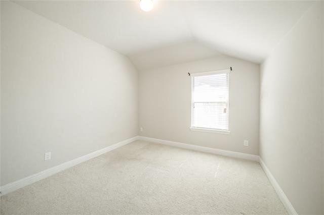 Building Photo - 1024 Foxglove Dr